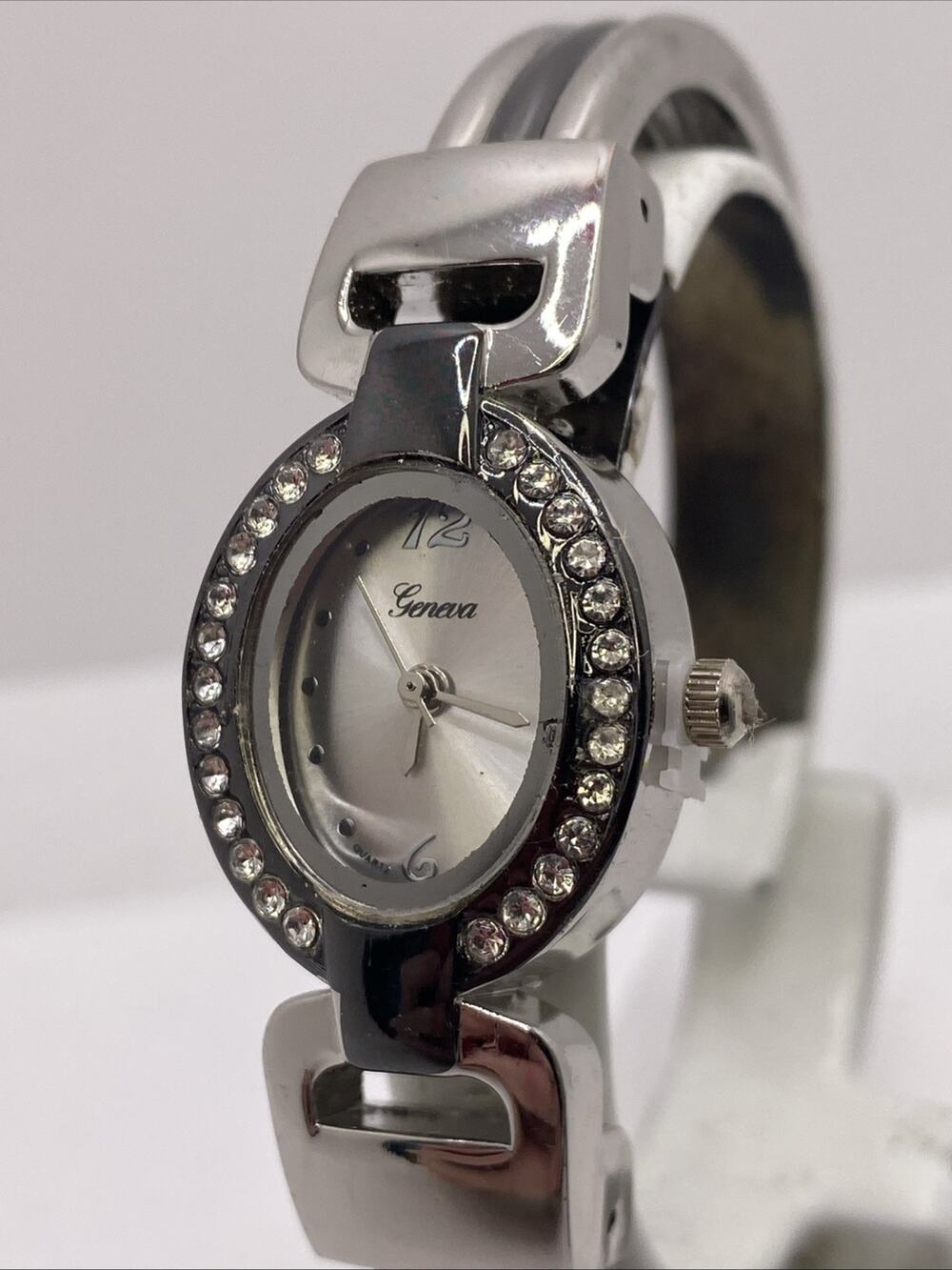 Womens Vintage Silver Tone Watch Works New Battery